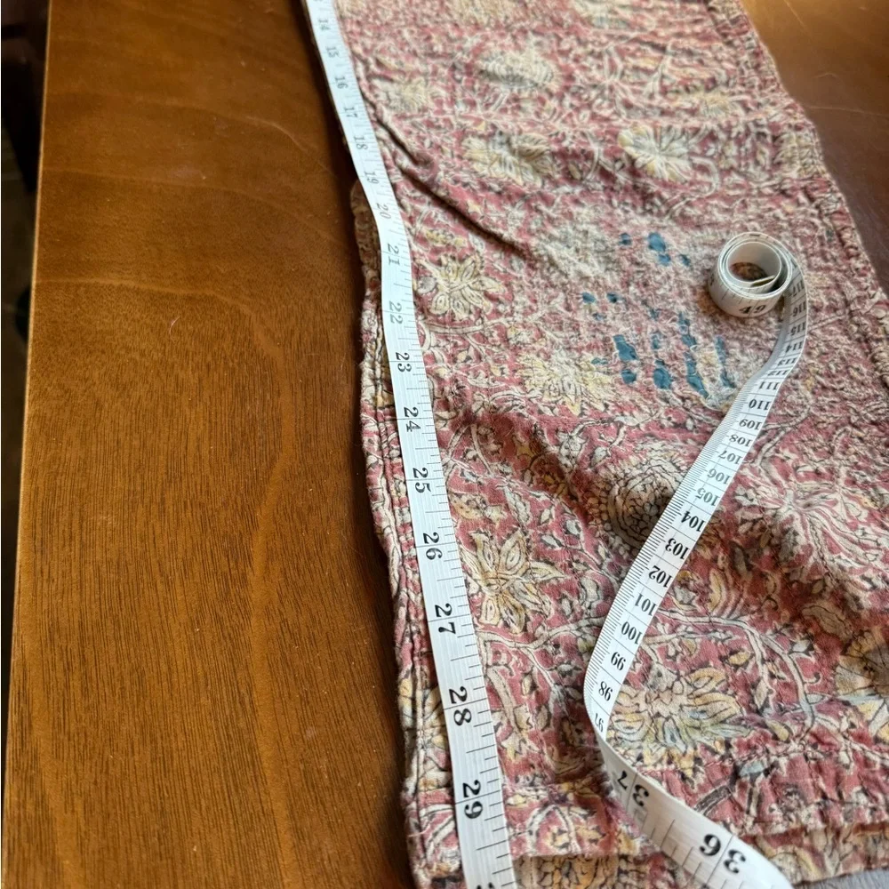 Magnolia Pearl Floral Patterned Pants - Picture 6 of 6